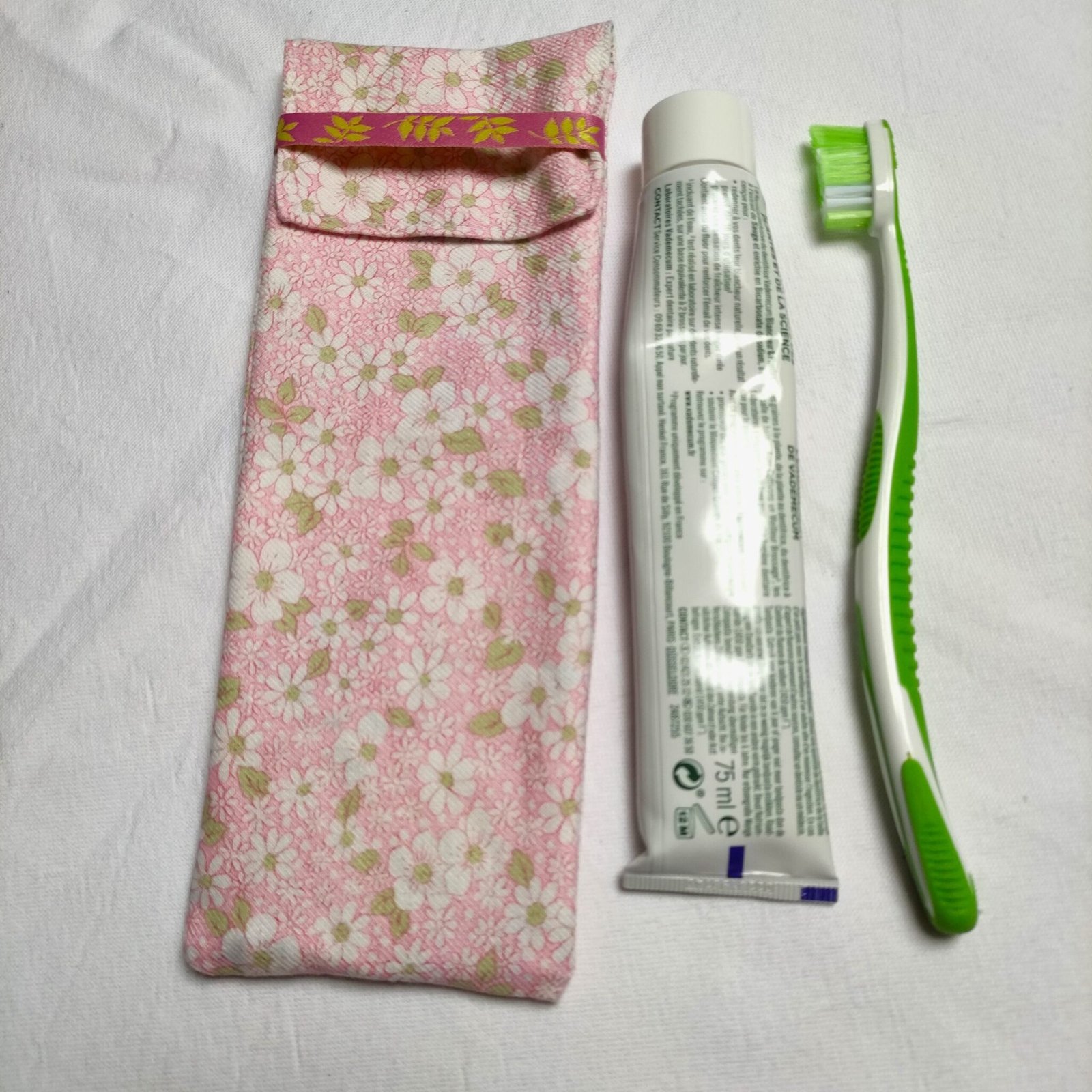 pochette à brosse à dents