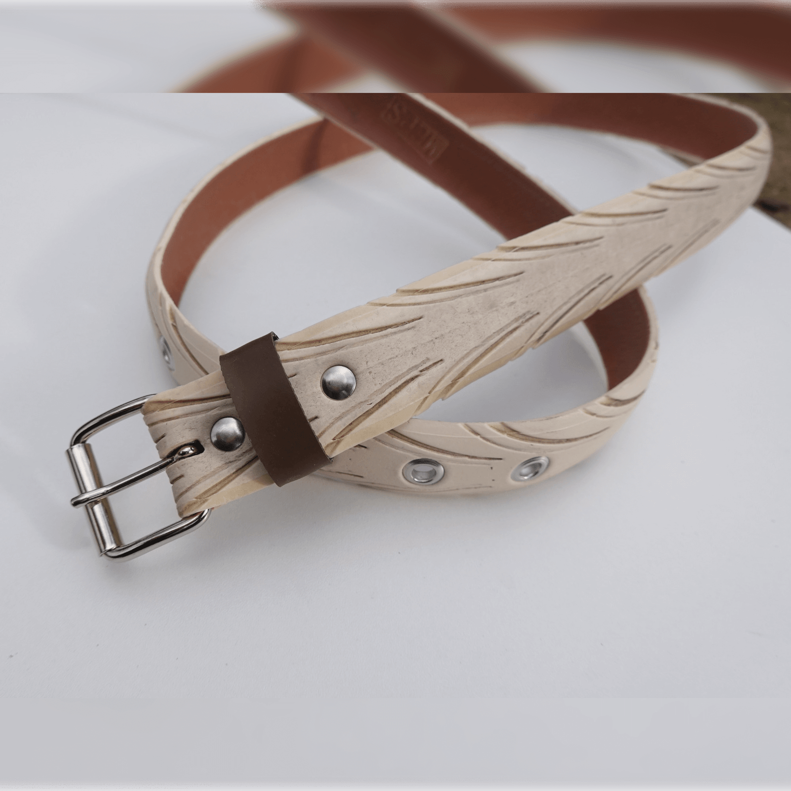 Ceinture vegan en pneu de vélo - ceinture beige